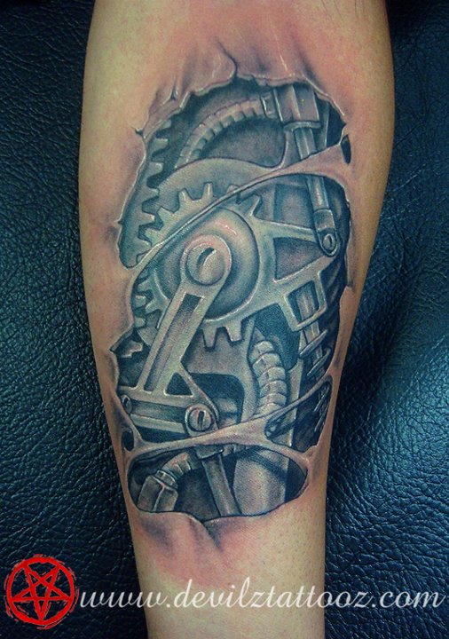 biomechanical 3d tattoo forearm