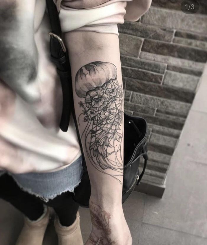 jellyfish flower flow tattoo design