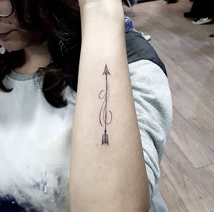 air surrounded arrow tattoo