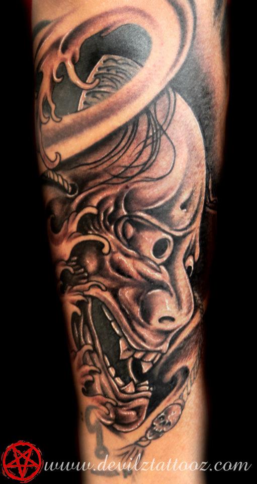 hanya mask japanese black and grey tattoo