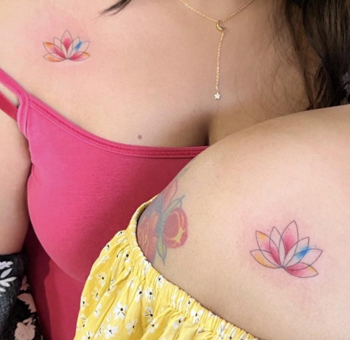sisters love twinning tattoo
