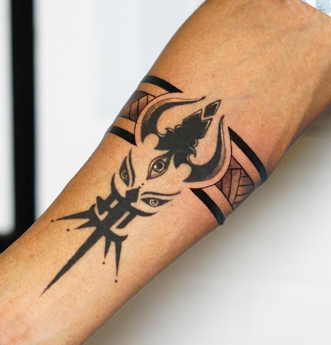 maa kali third eye trishul armband tattoo male